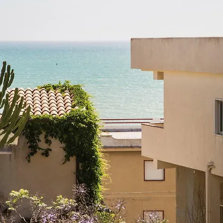 Manui Apartment *